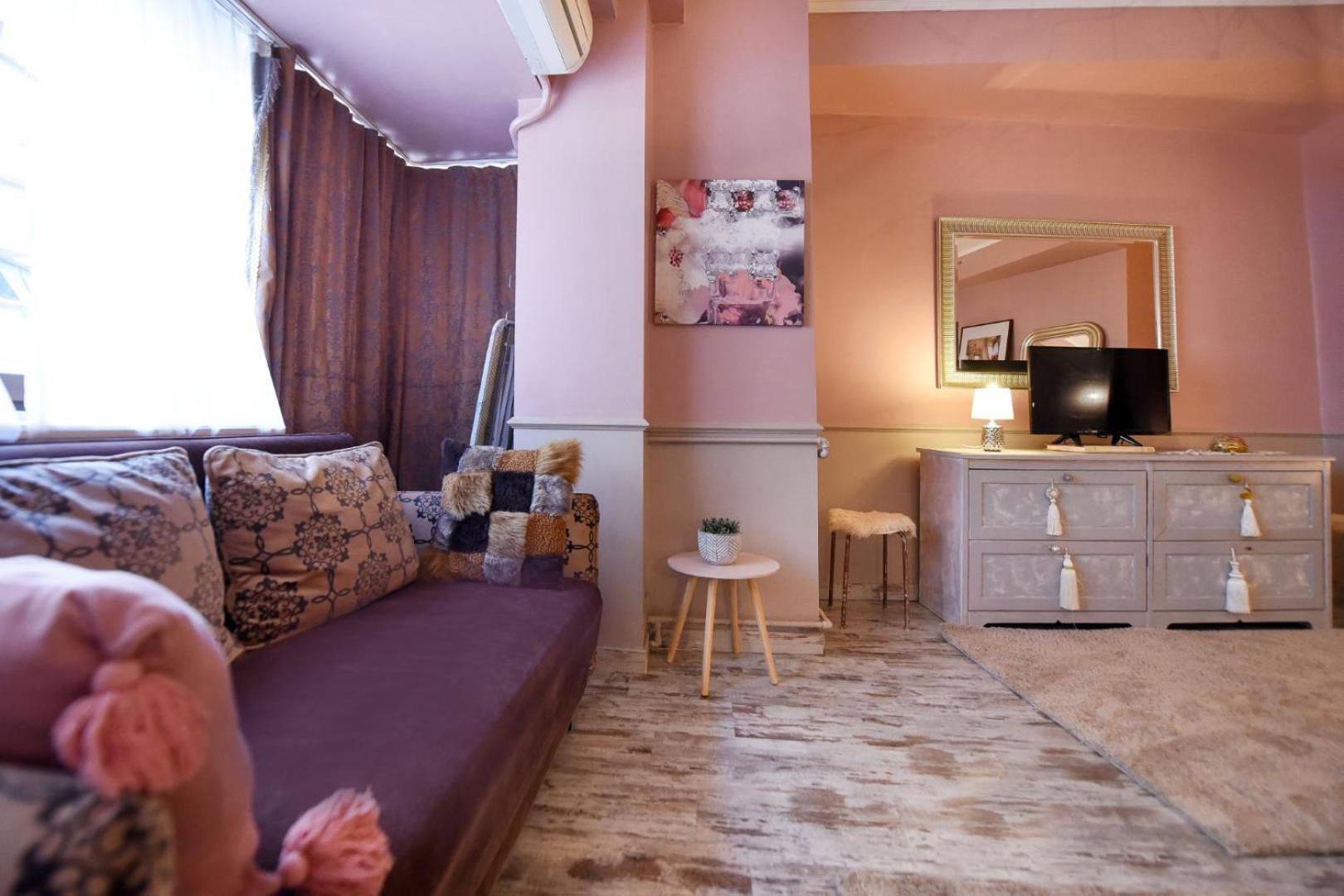 Magic Studio - A Central Fairytale Experience Bukarest Eksteriør billede