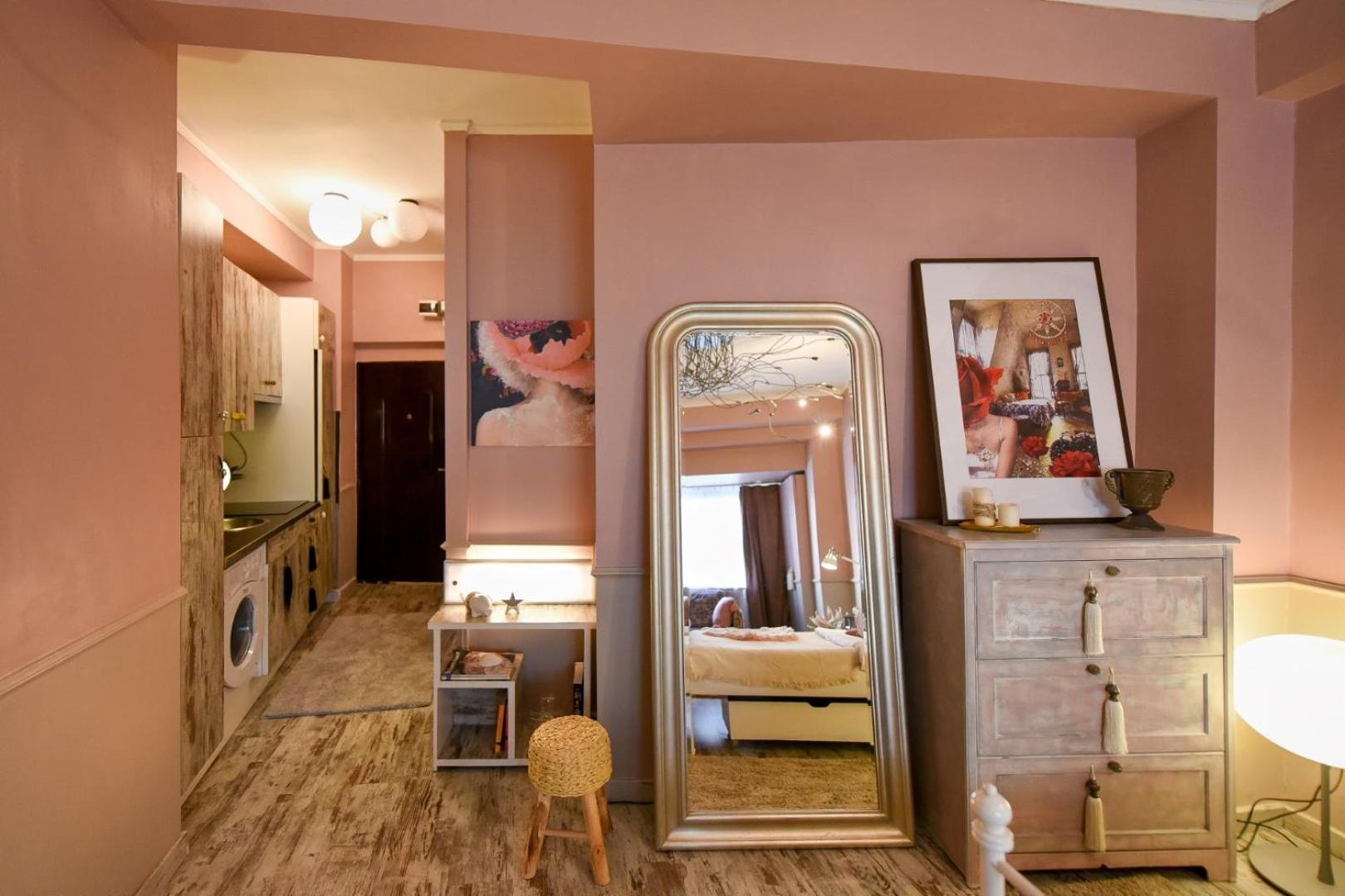 Magic Studio - A Central Fairytale Experience Bukarest Eksteriør billede